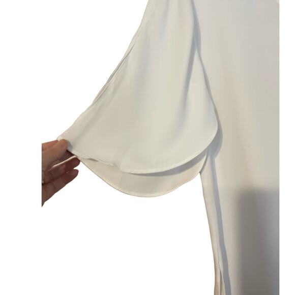 Chico's White V Neck Elbow Length Flutter Sleeve Tunic Top Size Small NWOT - Picture 8 of 9